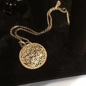 Beautiful cut crystal necklace with czs